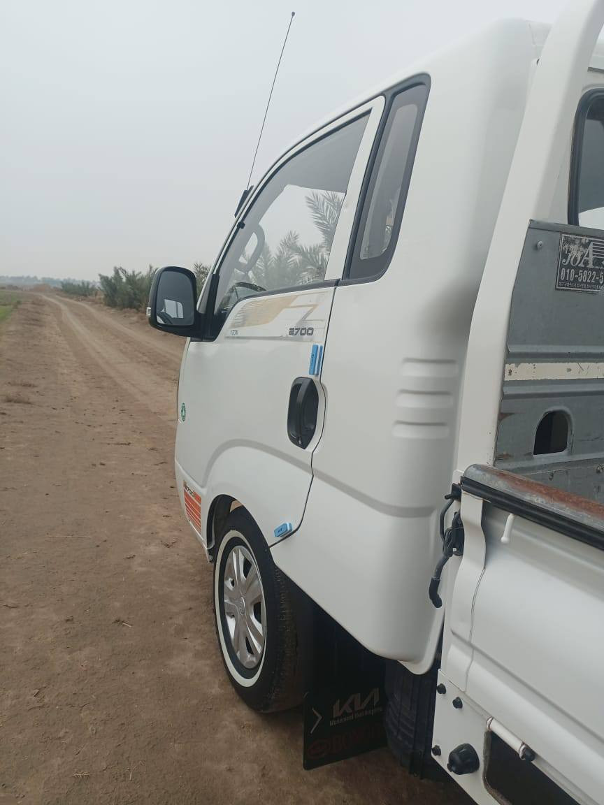 السلام عليكم للبيع كيا بنكو نثية 2700  موديل 2018 رقم واسط.نكليزي. باسمي تريد تحويل تريد وكاله
مشروع وطني داخلة هزة مكفولة كفالة عامة كير اكسن  شاصي ورقم شاصي شرط مكفولة من الشخط و الضربة والصبغ كلة على وضع البلاد شرط بس اليدور نظيف يتصل سياره شرط لسونارر
 السيارة خير من الله ماعايزها شي الدواخل صدر جديد تدفئه تبريد ثلج خير من الله  السياره نضيفة  بمعنى الكلمةللاستفسار اتصل‏‪***********
