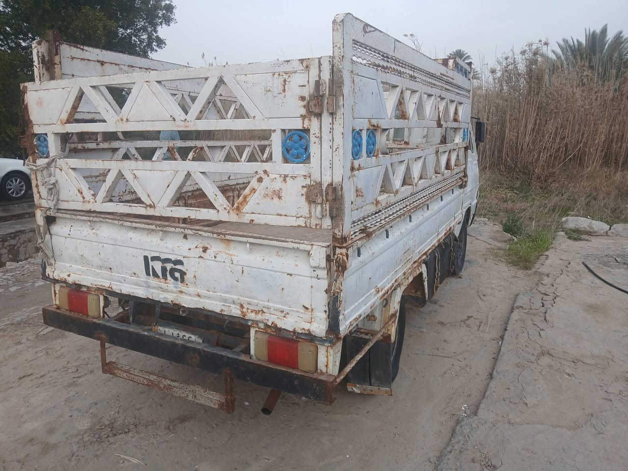 سلام عليكم كيا حمل موديل ١٩٩٠ رقم نجف تحويل سياره جاهزه سعر ٣٠ مكان نجف ***********
