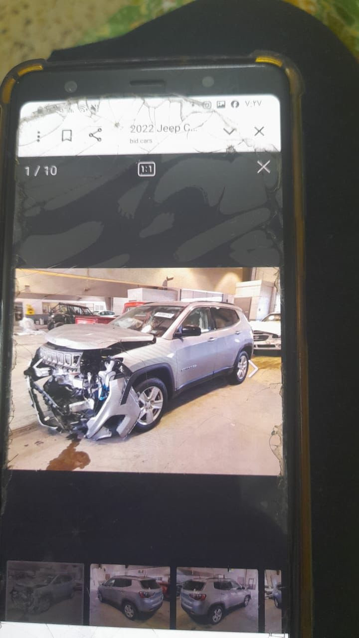 سلام عليكم سياره جيب كومباس 2022 وارد امريكي الحادث موضح بالصور سياره نضيفه  رقم بغداد مكاني بغداد ماشيه قليل السعر 140$ وبيها مجال بصيط ***********
