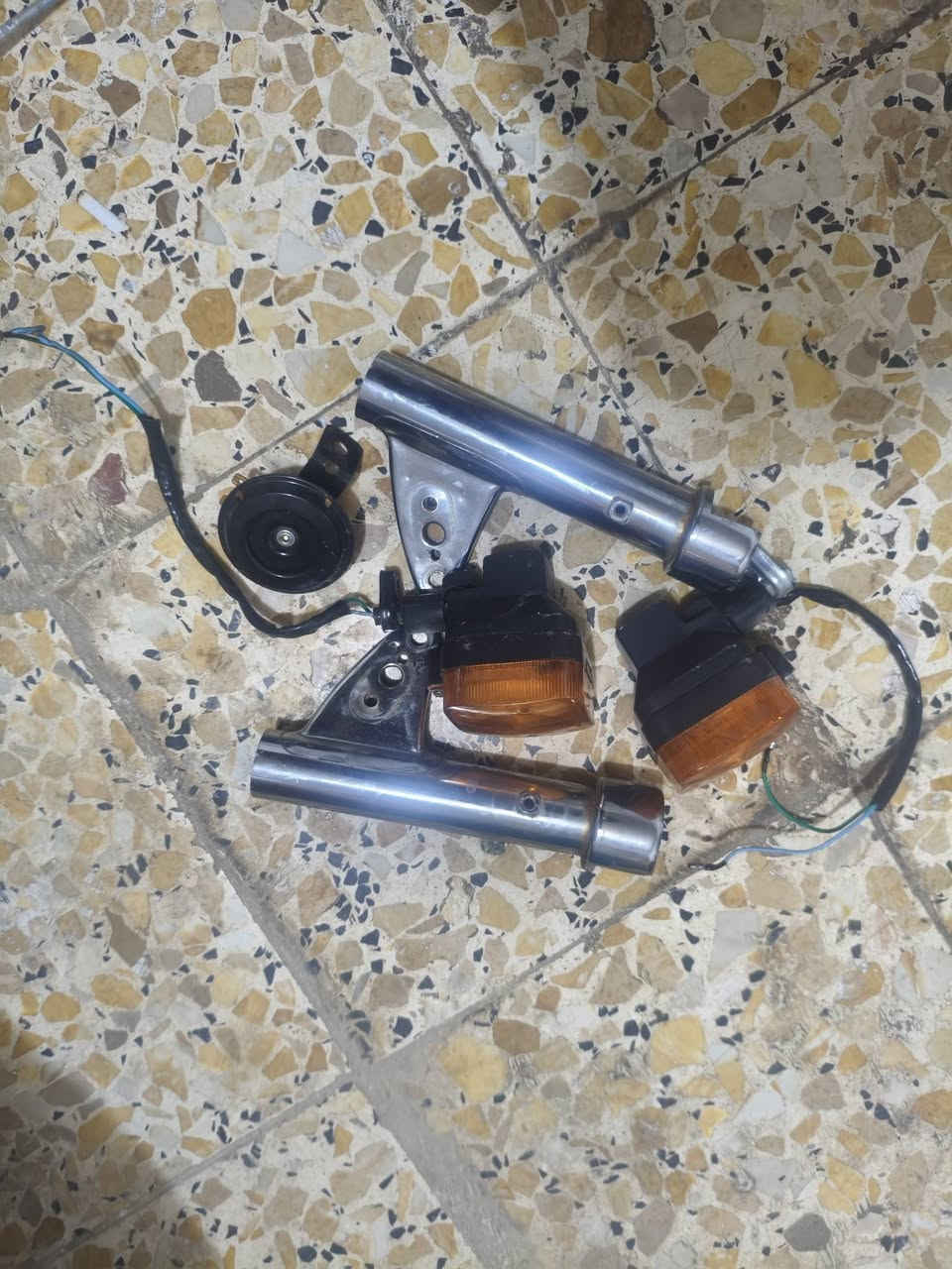 السلام عليكم  عين ولايت وباتري جديد


**إذا كنت صاحب هذا الإعلان وتريد حذفه لأي سبب، رجاءا أرسل رسالة إلى الدعم الفني**