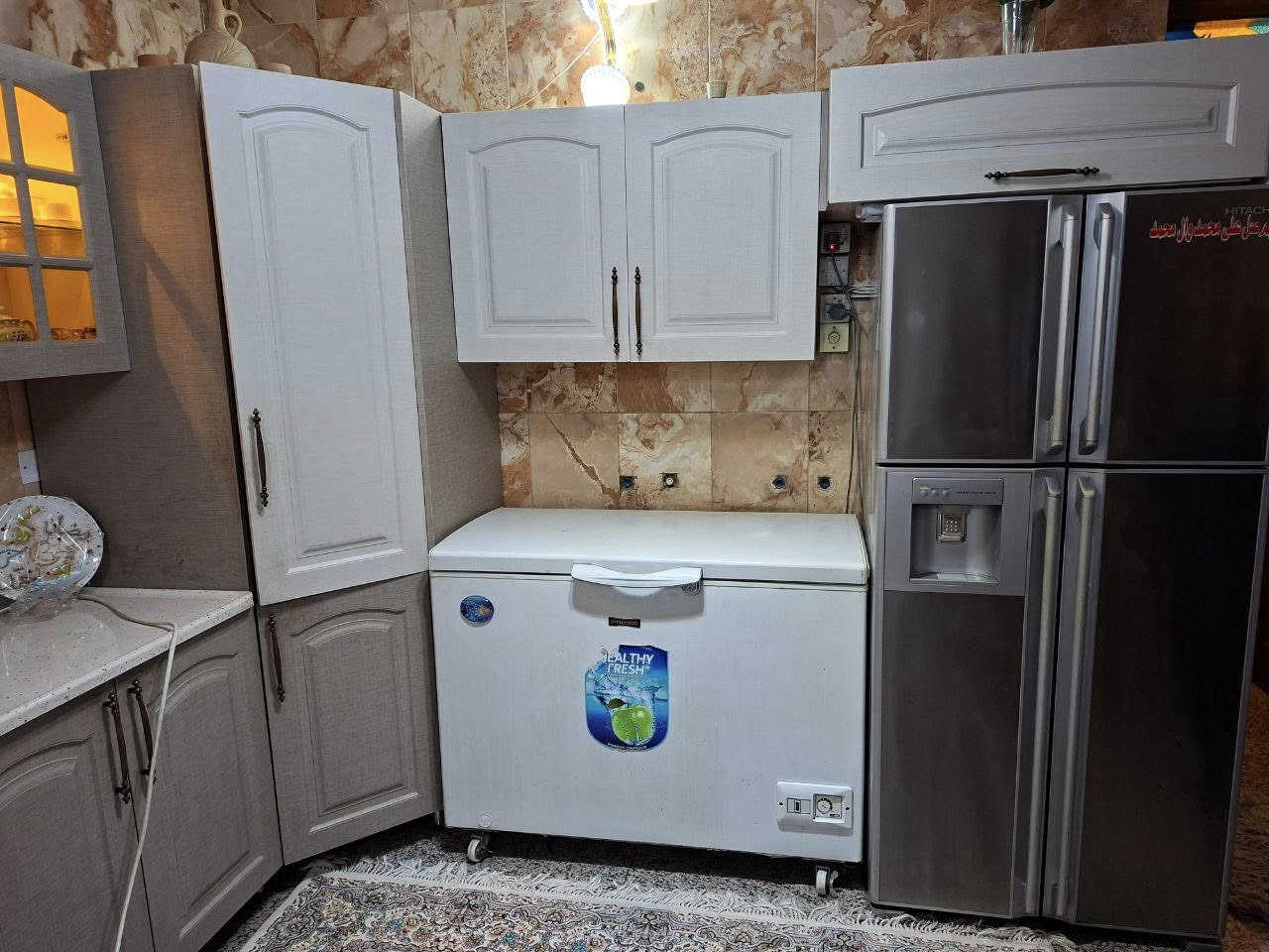 السلام عليكم كاونتر للبيع خشب درجه اولى مع مجمده حجم كبير مع طباخ نوعيه ممتازه الغراض نظيفه جدا الاتصال على الرقم *********** السعر على الخاص
