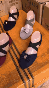 #جملة_فقط        #جملة_فقط 

💥عرض كل4️⃣درازن التوصيل مجاني💥

        فلات نسائي 

   القياس 39 40 41 42

سعر الدرزن 25 الف فقط

🚛 التوصيل متوفر لكل المحافظات 🇮🇶
📞***********
