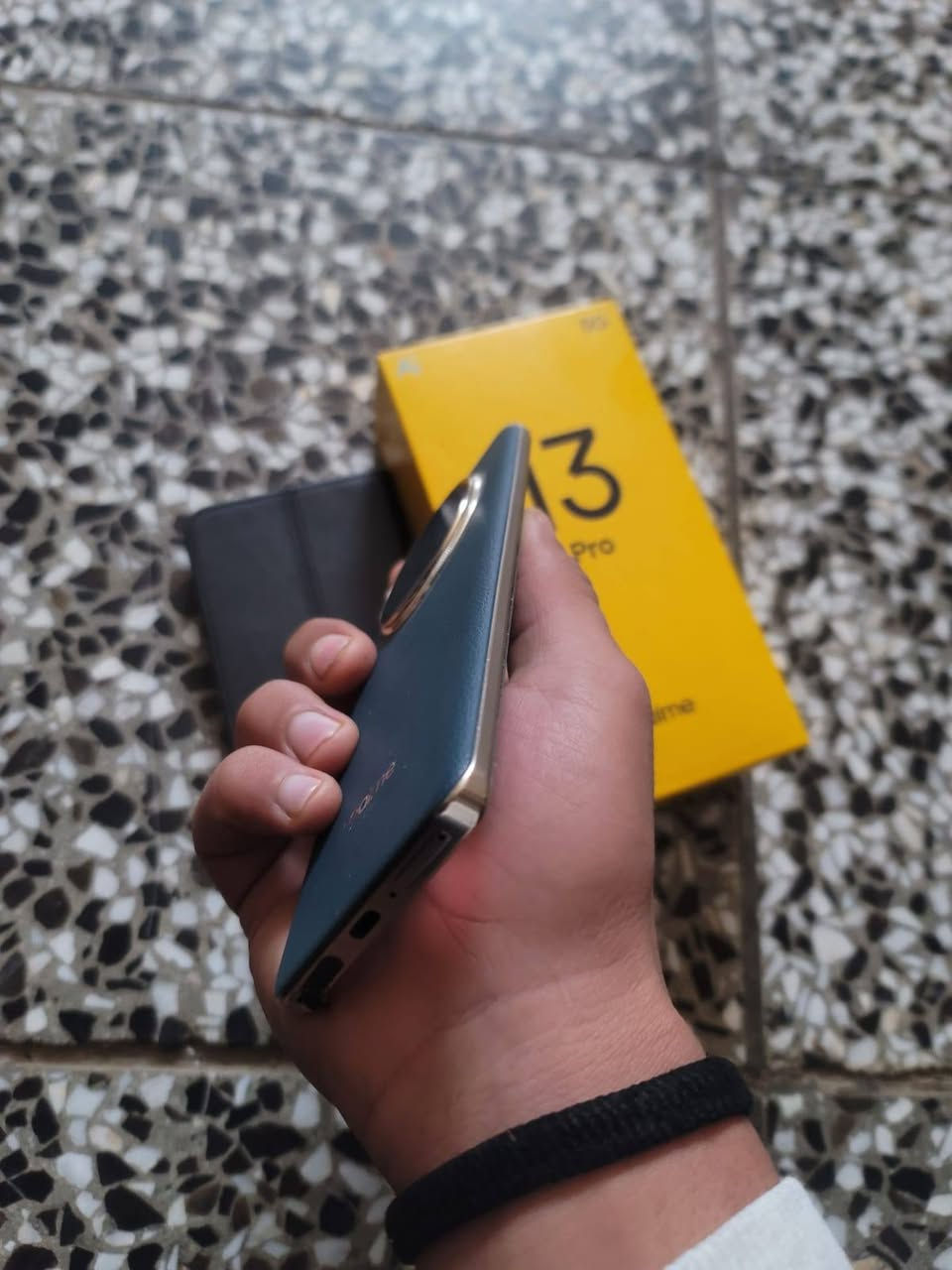 سلام عليكم ريلمي 13 برو فايف جي ذاكره 512 رام 16 مكفول كامل ملحقات مراوس بايفون فقط
***********واتس او خاص
