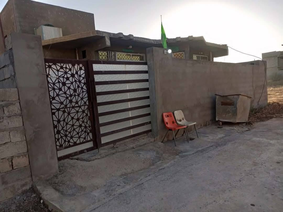 دار للبيع مساحة 240 زراعي ام العضام قرب جامع سبل السلام للاستفسار ***********للاستفسار
