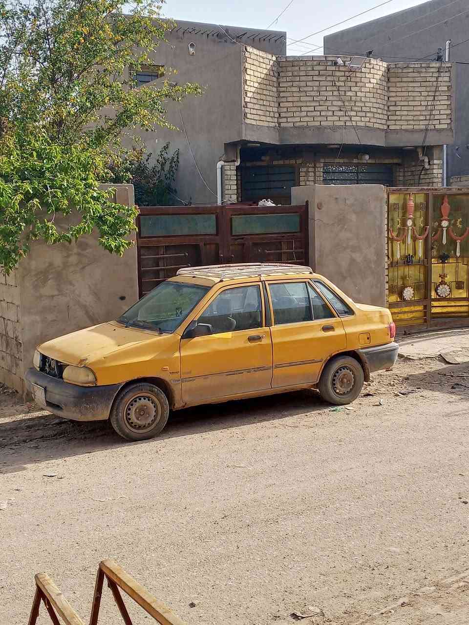 السلام عليكم
سايبا 2011 سياره باسمي ماعليها غرامات وهيئه قليل تاخذ صفر  شواصي واحد ملحوم واحد مفطور 
سنويه لحد شهر ال11هاي السنه نتهي 
كير مكينه كهربائيات خير من الله 
يرادلها ترتيبات قليله زوج تايرات......
مكاني بغداد الكرغوليه 
السعر 23$بيها مجال 
*********** خابرني وتدلل
