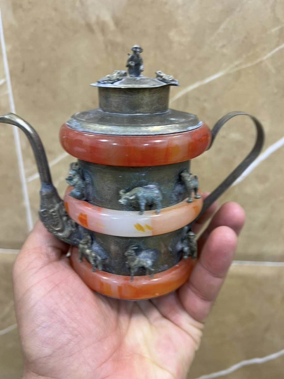 قواري حجر سيبستون او الحجر الصابوني حجم اصغر من كف الايد شغل ورسم ايد سعر القطعه 45 نهائي


**إذا كنت صاحب هذا الإعلان وتريد حذفه لأي سبب، رجاءا أرسل رسالة إلى الدعم الفني**