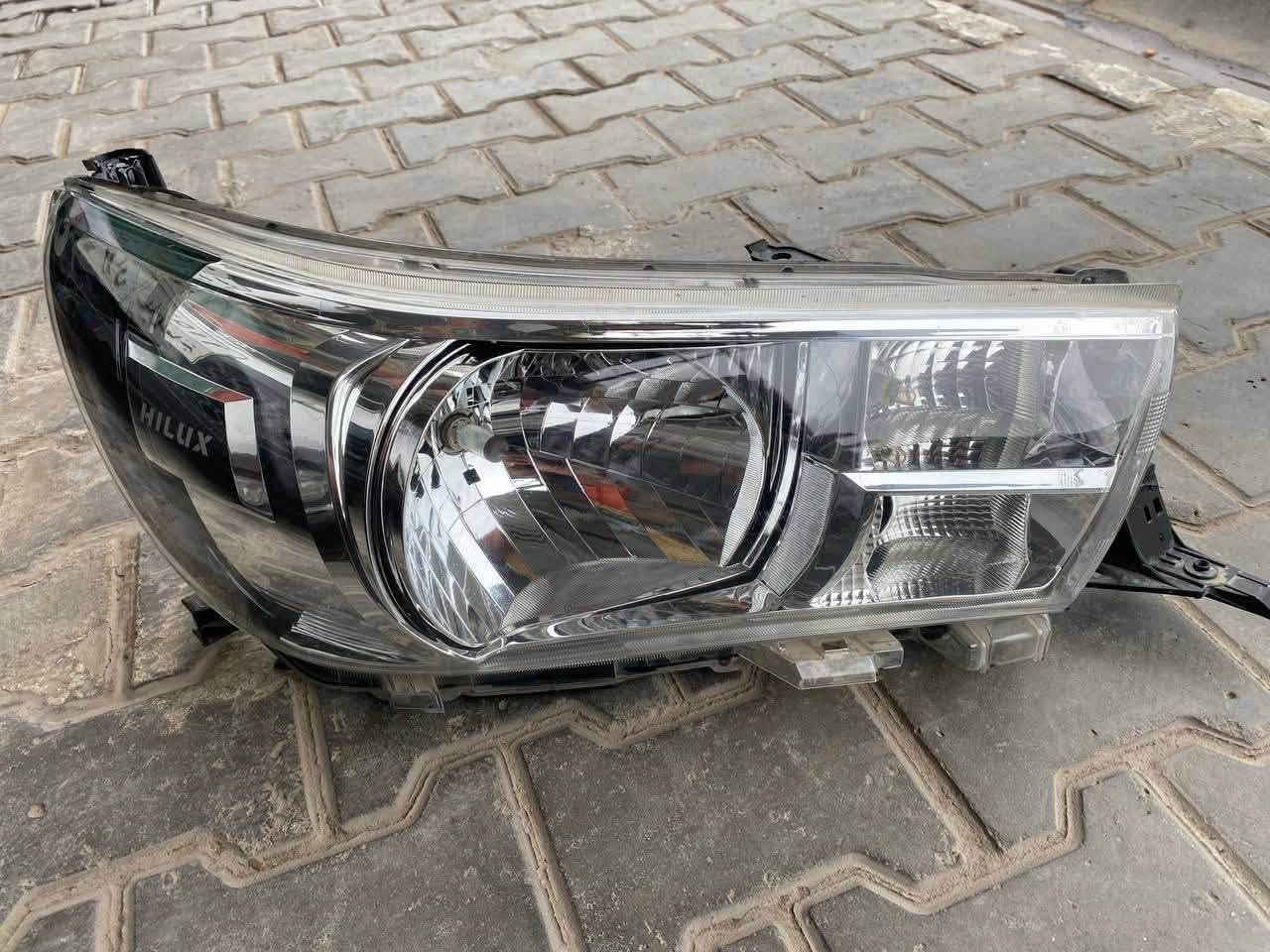 تحية طيبة ….
لايت سنتافي 2011 خليجي حاويه ايسر 145 الف 
لايت سنتافي 2017 لد خليجي حاويه ايمن 165 الف
لايت ريو مضلع 2015 خليجي حاويه ايسر 55 الف 
لايت سبورتج 2009 خليجي حاويه ايسر 35 الف 
لايت هايلوكس 2022 اصلي ياباني ايمن 80 الف
غلاف لايت اوبتما 2013 اصلي حاويه ايسر 25 الف 
بروجكتر سبورتج 2015 اصلي حاويه ايسر 25 الف 
فلينه النترا مضلع فارغه تفصيخ 15 الف 
اشاره مرايه توسان 2018 اصلي تفصيخ 20 الف
كفر مرايه توسان 2020 لون سلفر 20 الف  
جميع انواع الكلوبات اصلي تفصيخ الواحد 5 الف 
جميع انواع قبق لايت سيارات تفصيخ الواحد 5 الف
جميع انواع قواعد دبل اشاره التك ب5 الدبل 10
عنوان
كوت حي صناعي بلوك ثاني من جها صناعه
***********

