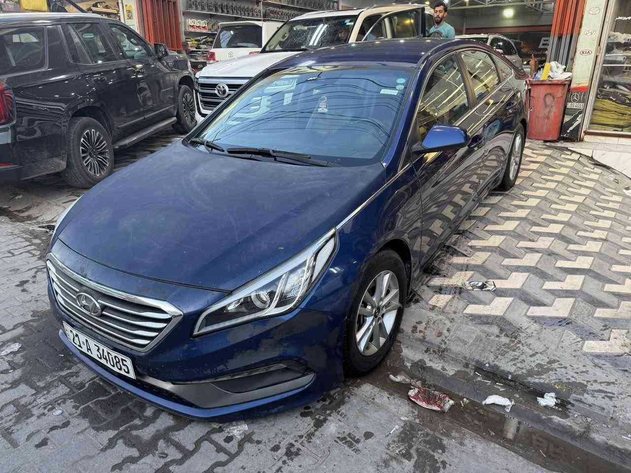 السلام عليكم
للبيع سوناتا ٢٠١٧ (مواصفات عادية) لون نيلي مميز وارد امريكي ماشية ١٥٥ الف ميل ، مكينة 2400 gdi
رقم انكليزي جديد شمالي (سليمانية) (شرط التحويل) سنوية بإسمي تنتهي ب٢٠٢٩
مكفولة من التنقيص و التبخير 
السيارة بيهة حالوب و عدة قطع ابيع (حزام) كما موضح في السونار وحادث امريكا بسيط جداً جداً كما منشور في الصور ورقم الشاصي، وبيهة بارد في الباب ما مصلح و بارد مصلح في الجاملغ (يحتاج تكحيل فقط) و نقص تبريد ( علماً ان الفريز شديتة قبل ٤ اشهر) بيهة ملاحظات في الصبغ و الحدادية نص عمر
السيارة شادلهة منظومة غاز سعة ٦٠ لتر (يعني غاز بانزين تشتغل وانسى الدوانز) مع كرت الضمان جاهزة متصرف عليهة دينار، وتصرف اقل من النيسان سني
مكان السيارة:  النجف- مجمع طيبة السكني 
رقم الهاتف : ***********
السعر: ٩٧ ورقة وبيهة مجال بسيط
