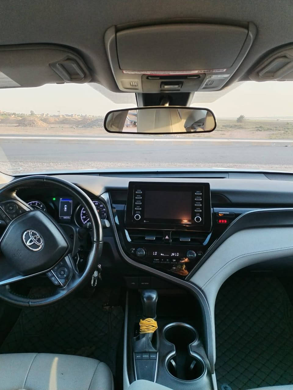 السلام عليكم كامري ٢٣ /SE أربيل بسمي ماشيه ٤٤ميل بسمي أربيل ضرر جاني خفيف باب مصبوغ باب مبدل بلادي  أرباك برده فقط بچم كبس داخل لونين رقم الهاتف واتساب *********** و *********** السعر ٢١٥ وبيه مجال
