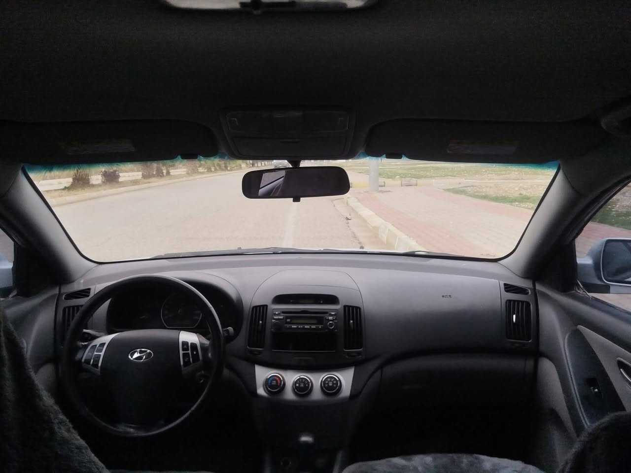 ئاڤانتی 2009هەموگیانی بەشەرت سەقفی وەک شوشە مەسروف کامل کراوە چوارتایەی لۆکی لەژێرایە ماشەڵڵە زۆر تنو تۆڵو کپە چرکەیەکی تیابو وەدڵ خۆت پارەی لێ ببڕەموشتەریت تێلکە ڕەحمەتی خوتان لێبێ بۆسعرتاقی کردنۆ تێل مەکەن لەگەڵ ڕێزم هاوڕێیان  ***********
