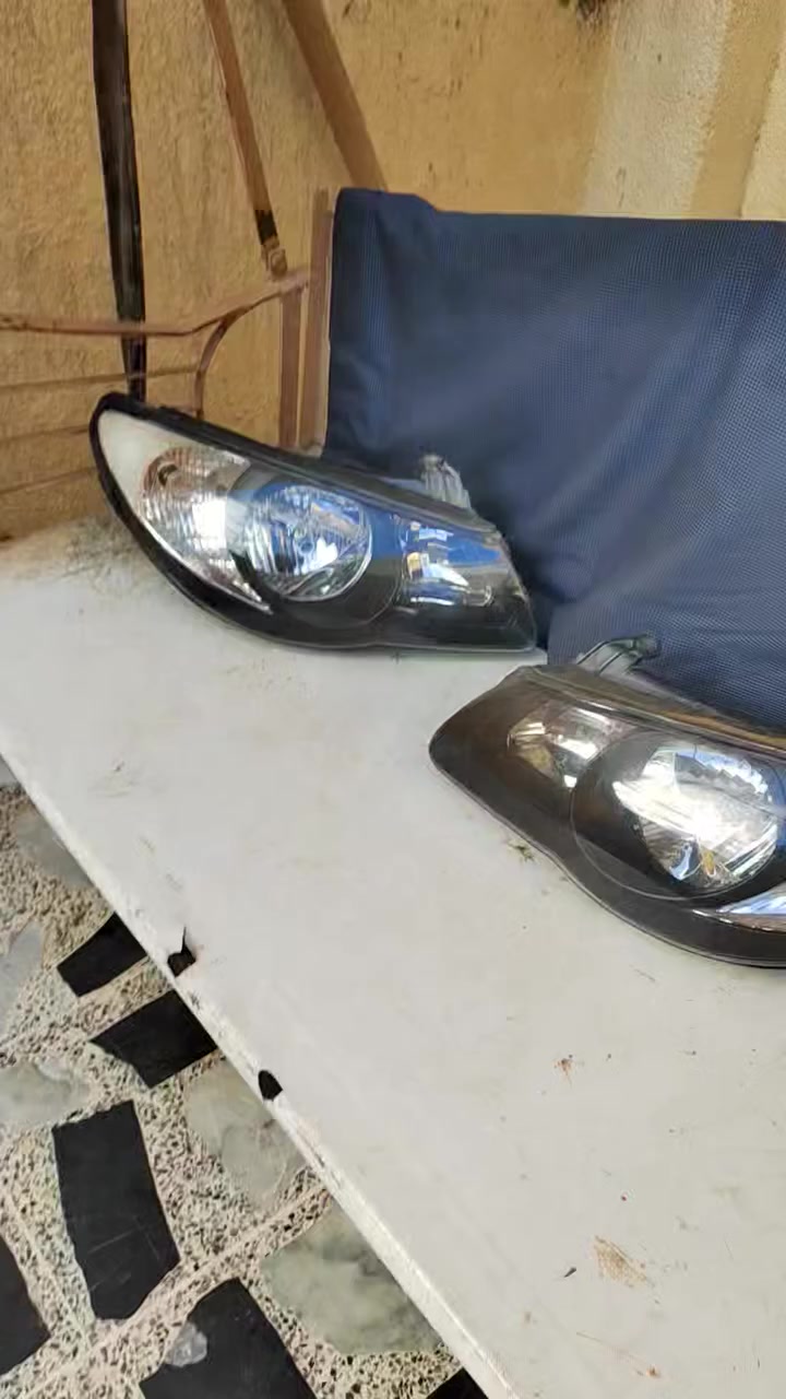 لاتات افانتي للبيع السعر 100 
العنوان موصل الجانب الايمن
التواصل الرقام ***********
***********
