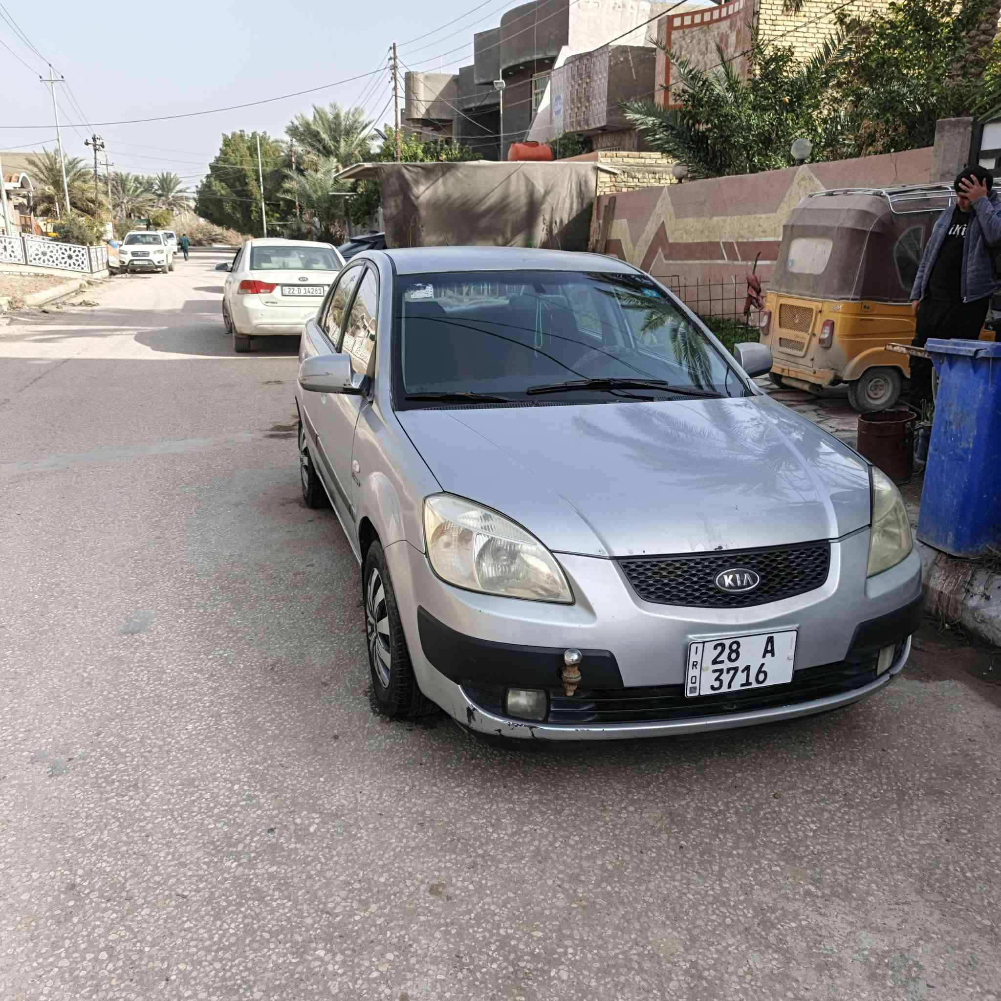 السلام عليكم ورحمة الله 
للبيع سيارة كيا ريو موديل 2007
رقم نجف انگليزي بسمي شخصيآ 
المكان بابل الحمزه الغربي
 مكفوله گير محرك تبريد تايرات بيه صبغ احزام للجماليه بدون دگه چاكوك مكفوله السياره اسدخدام شخصي مال بيت 
السعر المطلوب 67 وبيه مجال 
الاتصال على الرقم
***********
