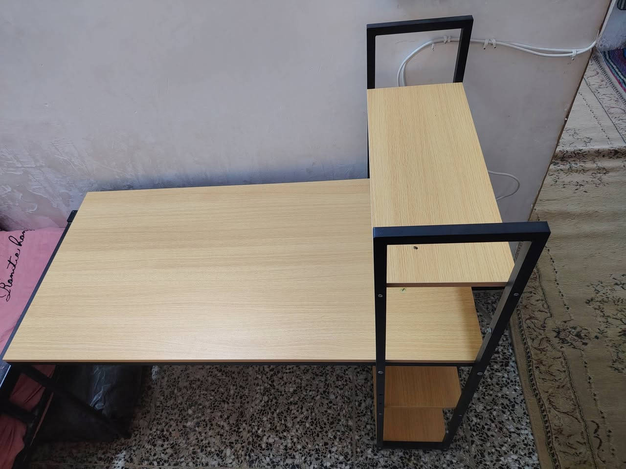 سلام عليكم.. ميز خشب صاج البيع حيل جديد مصار هواي من ماخذه سعر 50 الف.. رقم الهاتف ***********
