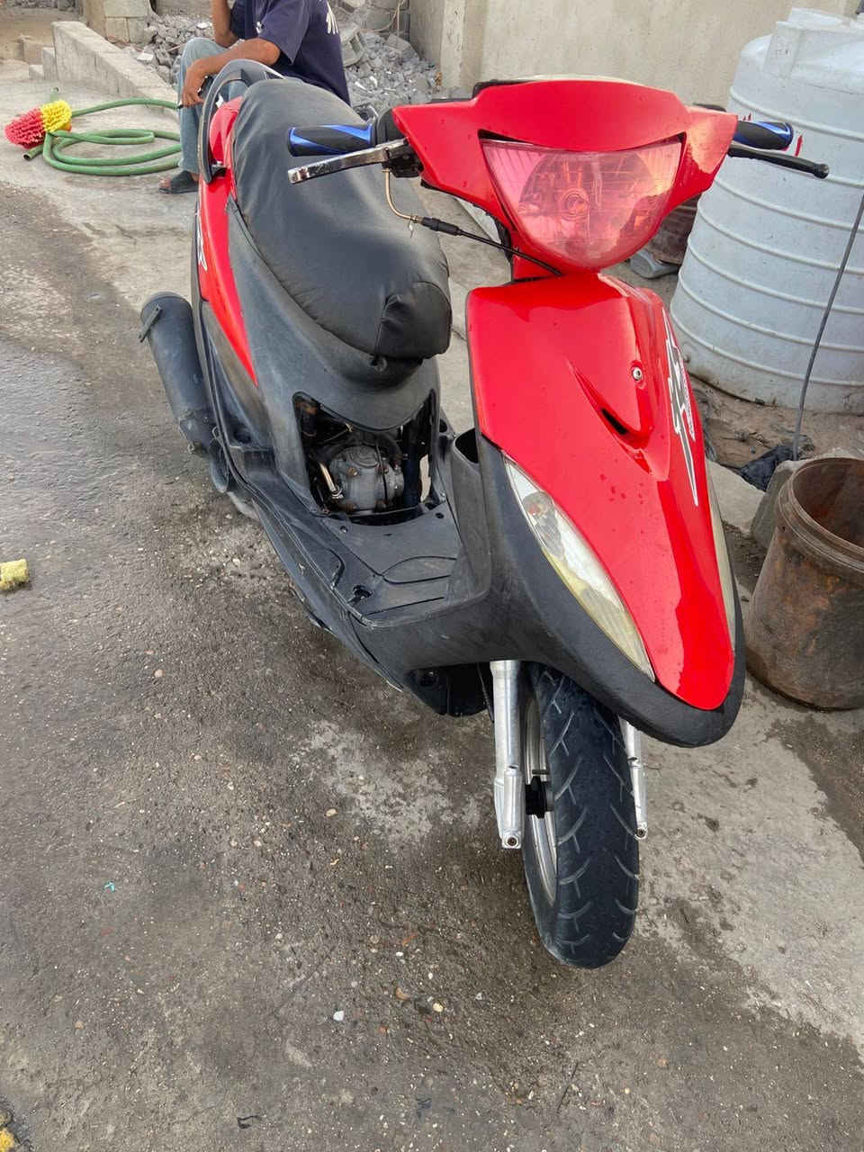 سلام عليكم دراجه ماكس عدل للبيع السعر 400بيه مجال مفتوحه المكان البصره زبير رقم الهاتف ***********بس ويساب
