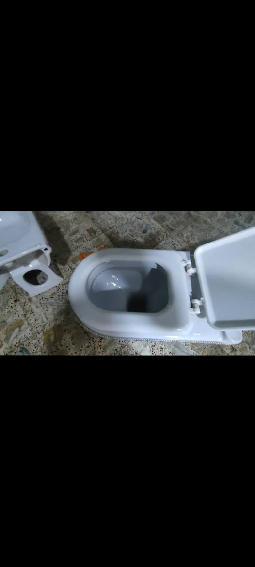 غراض للبيع
كاونتر المنيوم الاصلي مترين اب مترين تعليگ

والجهة الثانية هم مترين اب مترين تعليگ 250 الف

غربي كامل تواليت نظيف 40 الف

بيبان نظيفات بدون چرچوبه عدد 2 والواحد على 20 الف نهايته

العنوان ابو رمانة 

واتساب ***********
