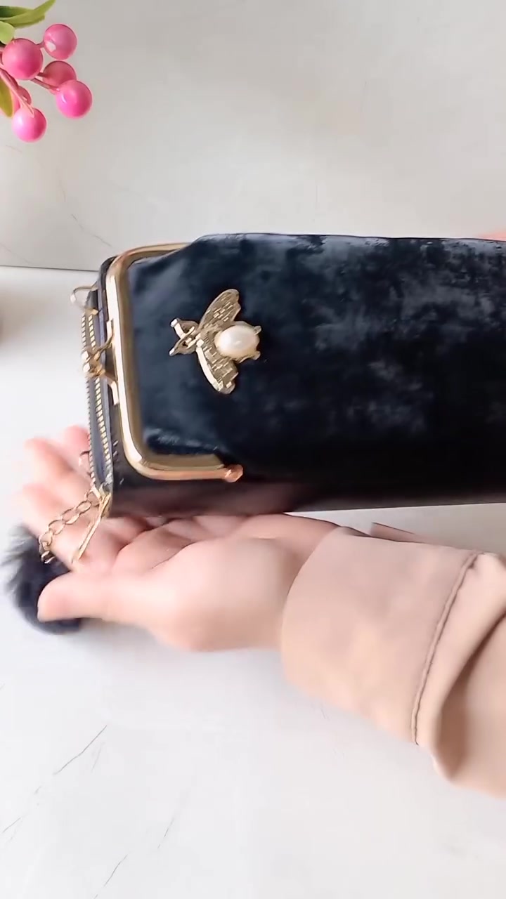 القطعه 5 الاف واكو توصيل


**إذا كنت صاحب هذا الإعلان وتريد حذفه لأي سبب، رجاءا أرسل رسالة إلى الدعم الفني**