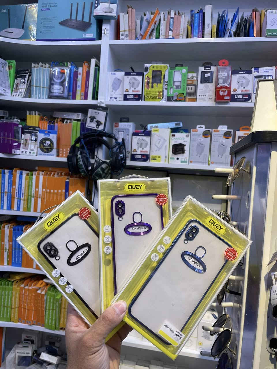 فقط جمله جمله جمله 👌🏻متوفر كافه أنواع الايتمات وباسعار ناررر ال ١٠٠ قطعه سعرها ٧٥ ألف اقل طلب ١٠٠ قطعه آيفون واندرويد مشكل واتساب ***********
