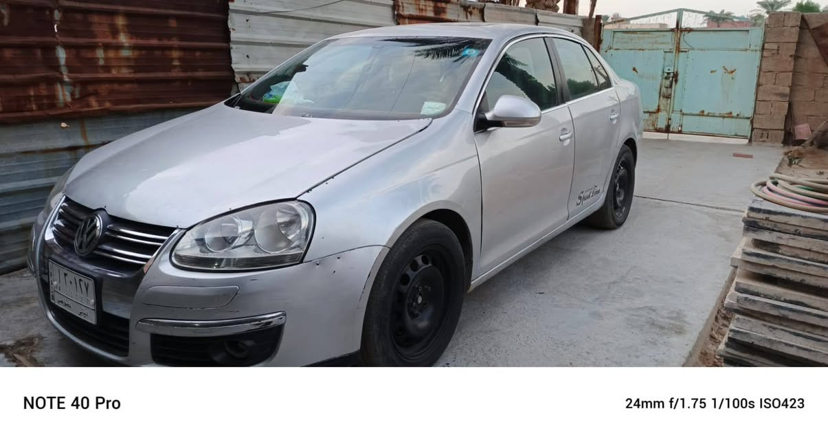 فولكس فاغن جيتا ٢٠٠٩ للبيع 

ديالى مشروع وطني سنوية ٢٠٢٧ باسمي شخصيا..
خمس سلندر مكينه ٢٥٠٠ مواصفات SE فول.. وارد امريكي حادث امامي بدون دواخل .. ثلاث قطع صبغ + تبديل جاملغ ايمن حاوية نفس اللون مطابق.. 
بيها حادث خفيف قبل ايام بالباب الخلفي جهة السايق كما موضح بالصورة.. 

#نقص تبريد فقط ليك بالبواري.. 
صدر جديد قبل اسبوع مشدود... 

#السعر 57 وبيها مجال للشراي 

#العنوان بغداد الزعفرانية.. 
***********
