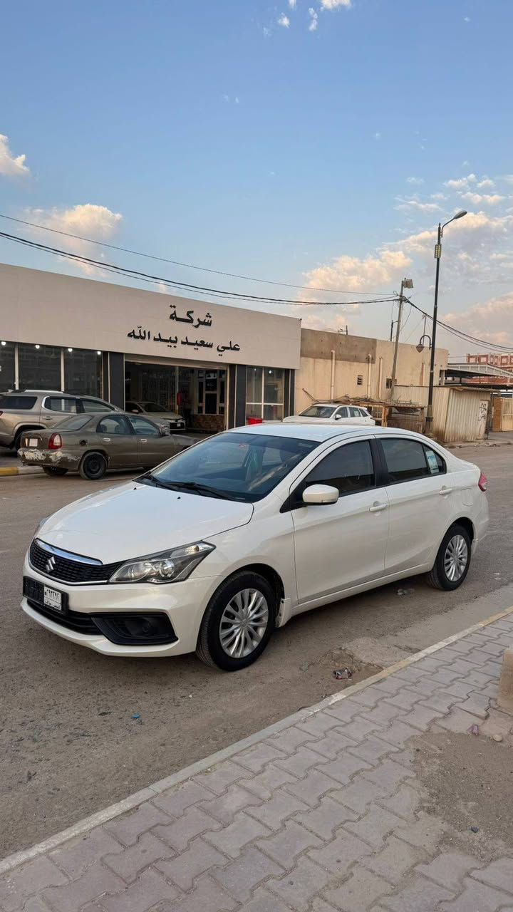 السلام عليكم
سازوكي سياز موديل ٢٠٢٣ بدون رقم فحص مؤقت بيها ضربة خلفيه ومصلحة وجاهزه ومبيها كل نقص ناعمة وحلوه واقتصاديه مكان السيارة واسط مركز مدينة الكوت السعر ١٠٥ وبيها مجال التواصل
***********
