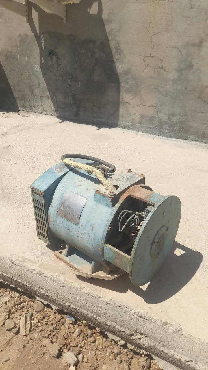 راس توليد 30كيفي 4خطوط شرط الفحص والتشغيل مكاني واسط صويره لسعر 550 الف وبيه مجال حك الجيه ***********
