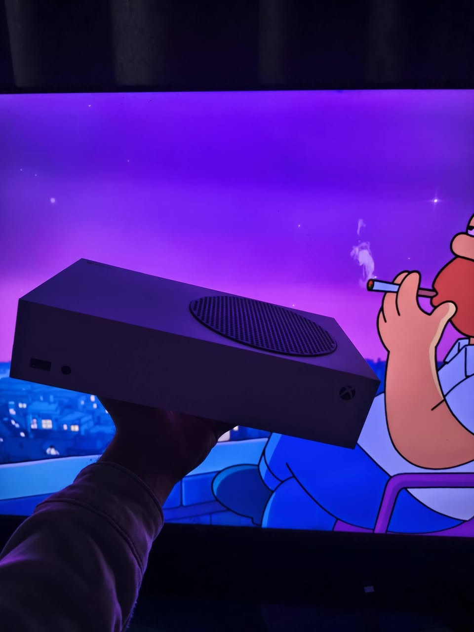 مرحبا شباب سيرس اس
نضيف بشكل كامل ملحقات وياه بطاريه للجوستك 

العاب قويات داخل جهاز 

مكان ناصريه مركز 
300  بيه مجال 

***********
