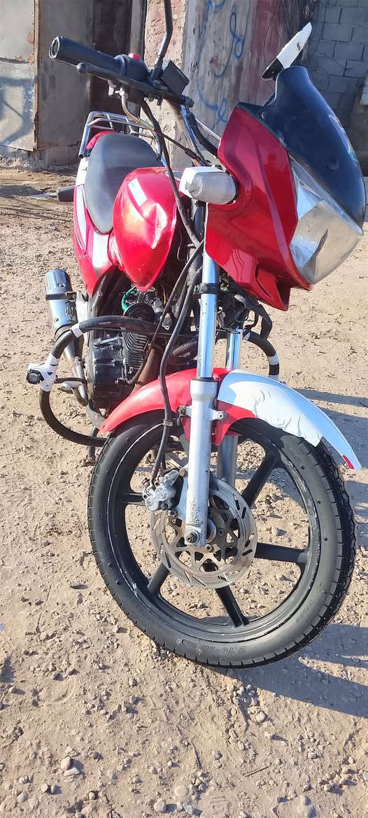 دراجه سايم للبيع موديل 2016 سعر 650 و بي مجال رقم الهاتف 
***********
