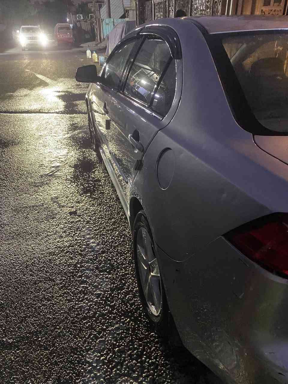 السلام عليكم لاانسر قرش للبيع الفين و٩ سياره خليجي مابيها صبغ سياره حلوه صدر جديد تايرات  نضيفه     كير محرك    ا خير من لله    السعر ٧٧                   ***********
