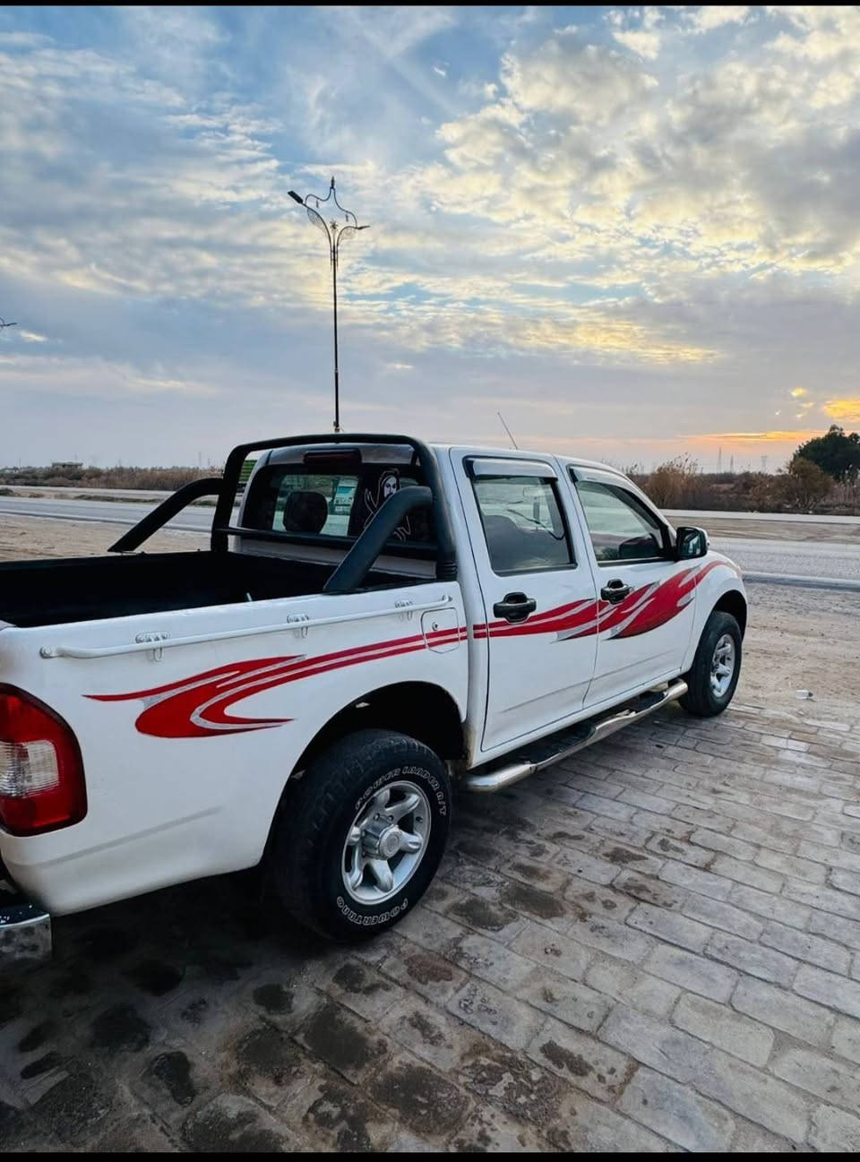 سلام عليكم سياره للبيع بيكم كنو وجه فلاونزه مكفوله كفاله عامه على وضع الشركه حداديه هتبريد شغال ريموت شغال كهربايات شغاله حساسات شغاله لاتصال ***********
***********
