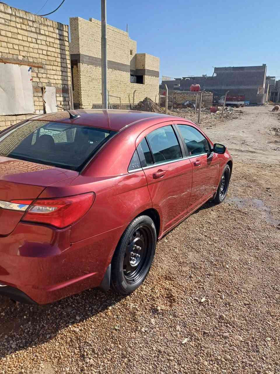 سي ٢٠٠ موديل ٢٠١٣ رقم بابل انكليزي بسمنه السياره اكلين حادثه دعاميه أماميه فقط بدون ارباك صار عندي جراد بلبنيد وصبغته فقط سياره جاهزه من كلشي مكينه ٢٤٠٠ وكير وتبريد وحداديه وتخم تاير كله مكفول مكانه بلحله المركز السعر  ٧٥ مجال قليل للاستفسار ***********
