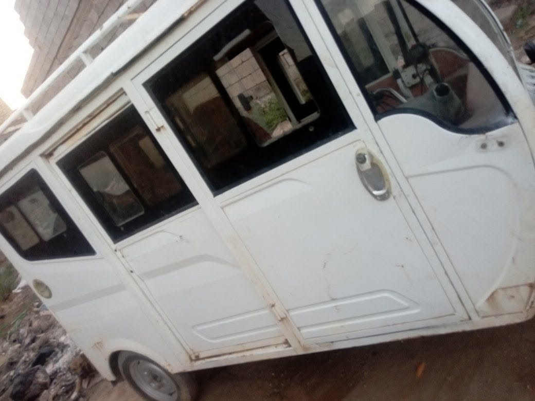 ستوته للبيع ٢٠١٩ طافيه بدون باتري ٦٠٠ بيها مجال مكاني جسر ديالى جديد كرغولية رقمي ***********
