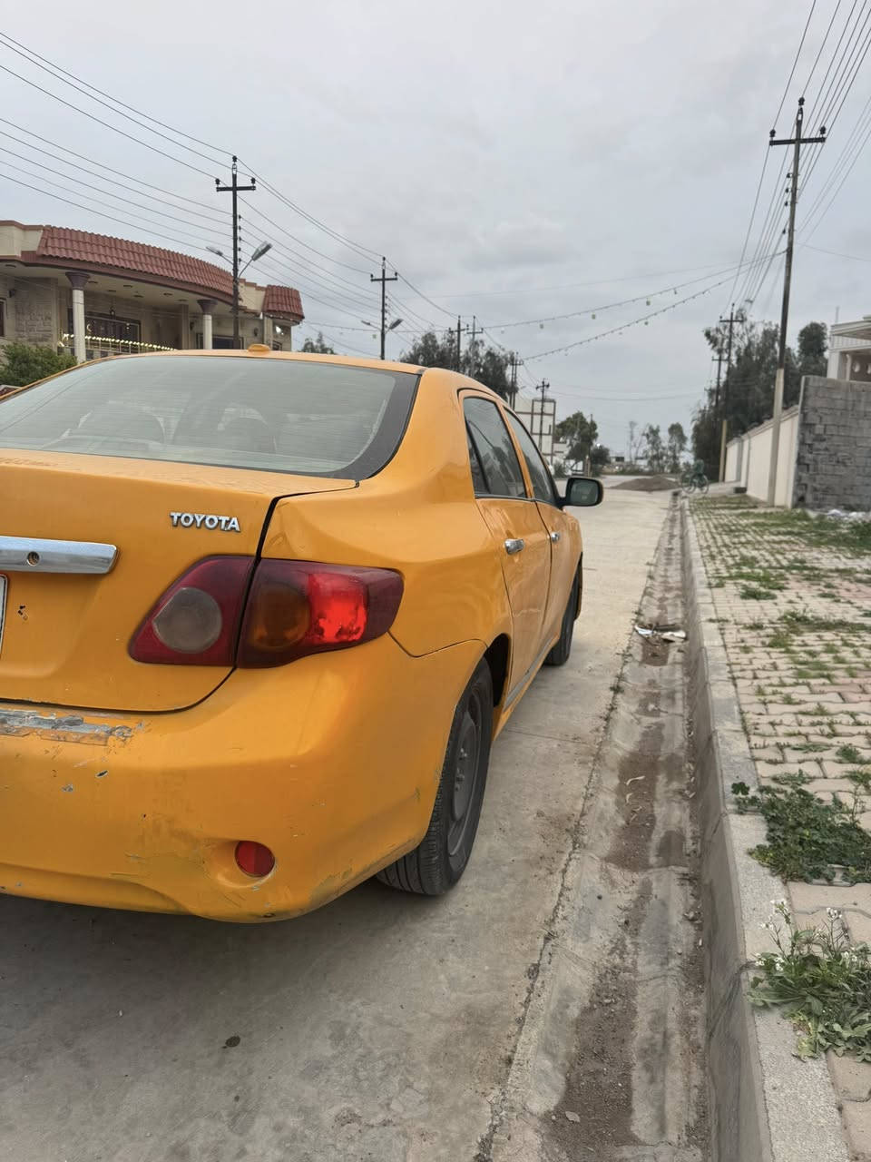 كورلاموديل2009 بسمي دفتر. بانزين ضرر جهة سائق. كامل الشراي يخابر. ***********
