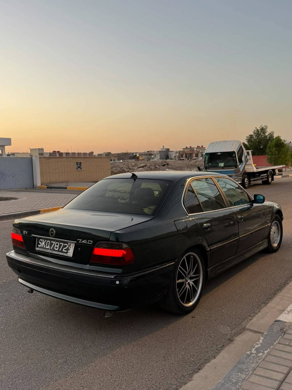 بي ام 740موديل موديل ٩٦ محدثه٢٠٠٠ محرك 8سلندر رقم بصرة انكليزي تحويل ثاني يوم السعر ٧٠ مكان السياره بصرة للاستفسار ***********

