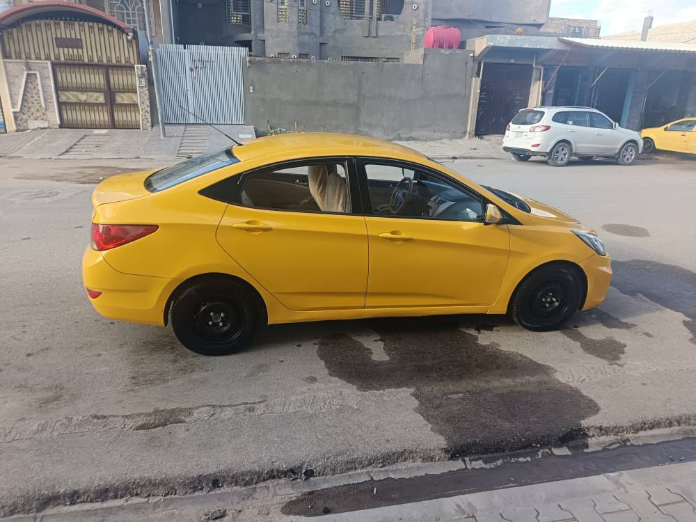 سلام عليكم اكسنت موديل ١٢ خليجي جاهزه السيارة مكينه وكير حداديه تخم تاير مكفوله من الضربه مكاني نجف السعر ٨٣ وبيه مجال الاتصال ***********
