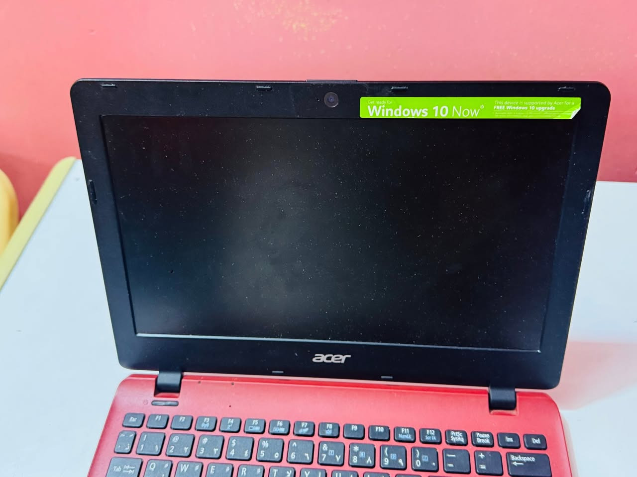 للبيع لابتوبacer 
وندوز 8.1
هارد 500HHD
رام 2 GB
مكاني هيت 
***********
