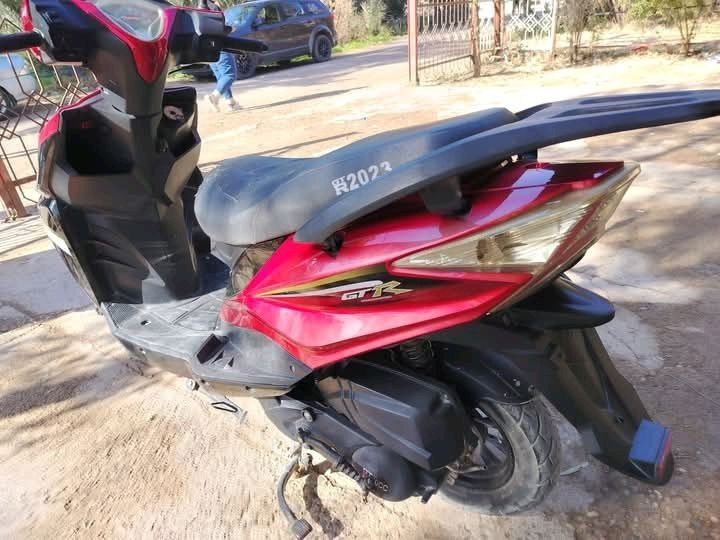 دراجه سكنس نثيه للبيع فول نضافه الشكل ونضافته كدامك سعر 600وبيهه مجال اوراق كامله 
اتصال ***********
***********
