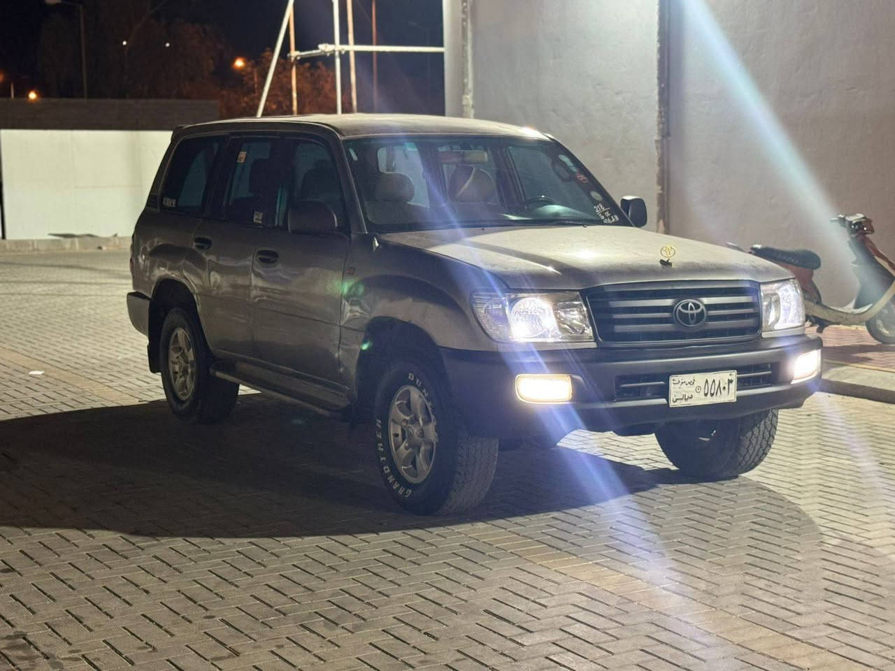 سلاو له هه موو لايك 
مونيكا 2003
ده شبول به رز
ناوزه رد
مه كينه و كير به شه رته 
مه كينه ي گازي سؤبه ره
زؤر به كيشو هه لمه ته
پيش اكسل
توندو توله
ئارم و اولياتي به شه رته
هه مووگياني به شه رته
بؤياغ عام
نرخ 58كلاو توزي معامله
*********** شربازهير, السليمانية
