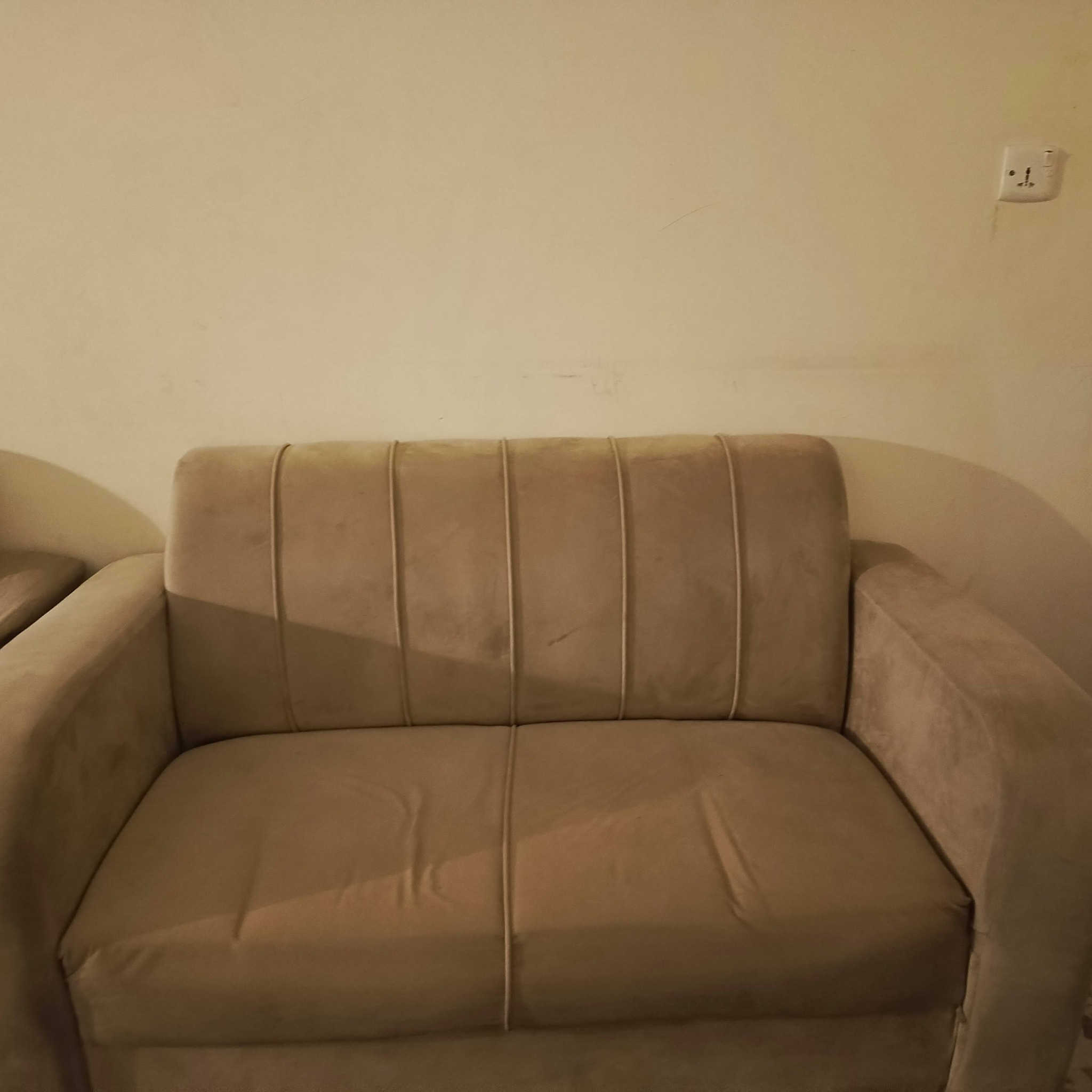 تخم قنفات 10 مقاعد 150
ميز تلفزيون ب25
شاشة 55 جديدة ب300
ميز وكراسي ب75
 للبيع مكاني بغداد 
شاطئ التاجي


**إذا كنت صاحب هذا الإعلان وتريد حذفه لأي سبب، رجاءا أرسل رسالة إلى الدعم الفني**