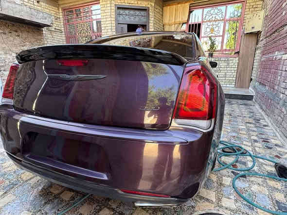 سلام عليكم
اوباما كلايسلر 
للبيع
دخول جديد كتاب ضباط
رقم صلاح دين
لون مميز 
كشنات جلد 
كهربائي 
سياره أحله من صوره بهواي 
مكان سياره بغداد 
للاستفسار ***********
