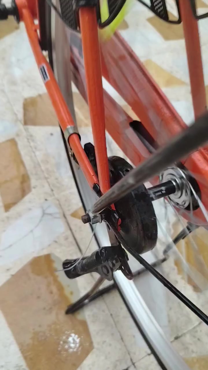 للبيع نضافه فول
بايسكل برتقالي حجم 26 شركه NA2  موديل 2020
سعر 115 ( وبي مجال للطيبين )  مكاني موصل ايسر


**إذا كنت صاحب هذا الإعلان وتريد حذفه لأي سبب، رجاءا أرسل رسالة إلى الدعم الفني**