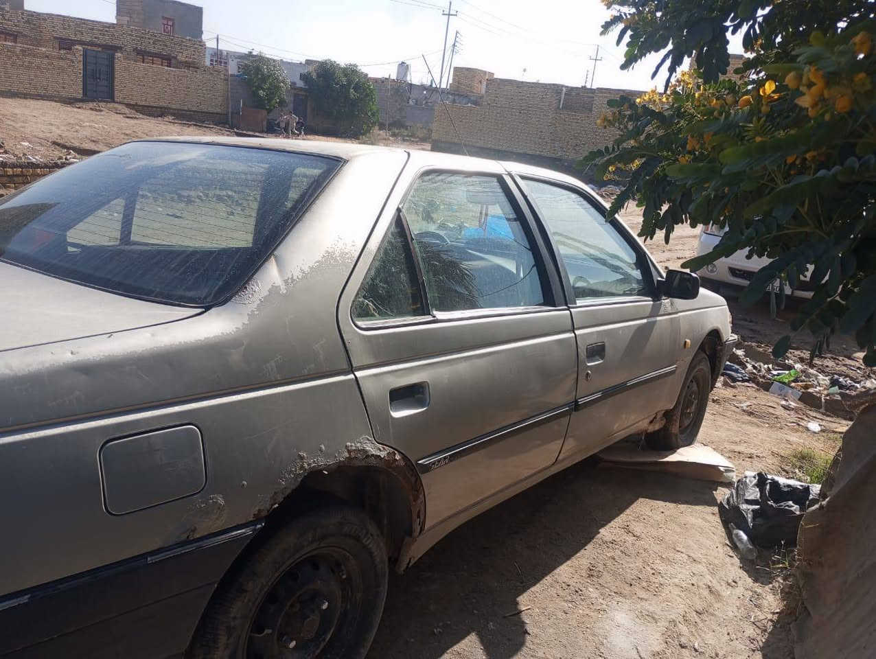 السلام عليكم بيجو 2009للبيع محور كير محرك ونجي ***********
