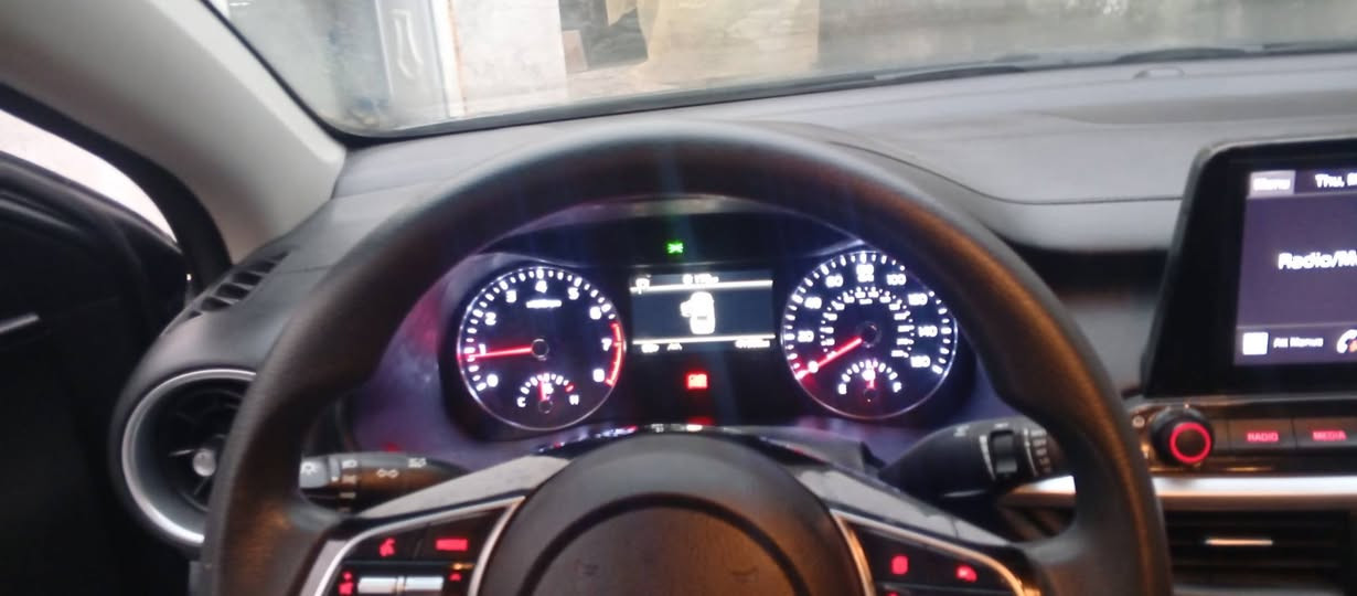 سلام عليكم كيا فورتي 24 دخول جديد 
وارد امريكي مبدل جاملق لمامي وبنيد بدون ضرر داخلي يعني ضرره فقط من لخارج رقم شهداء مثنئ
ابسمي انطي بيه وكاله
سعر 157ولي رايد تفاصيل اكثر يتصل وبيه خير ويدلل
***********
***********
