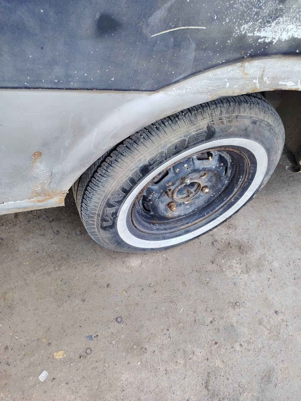 السعر 24 وبيه حك جيه سلام عليكم كيا بريحو موديل 96 مسجله 94 رقم بغداد دولي تحويل مصفر من كلشي سنويه ال 31 كله جديد حتى هزه جديده محرك وكير واكسن خير من الله تخم تاير جديد. سلف دينمو باتري راديتر كله جديد كشانه ستاركس السعر 24 وبيها مجال بسيط حك جيه سياره جاهزه من كلشي مال شغل مكاني بغداد ابي غريب الحصوه *********** أو ***********
