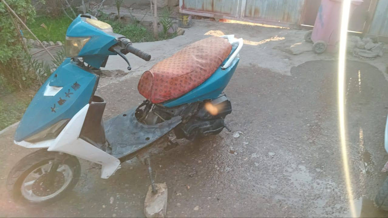 السلام عليكم
دراجة ماكس FS شغالة هندر واحد محرك نضيف صوته ناعم
السعر 200وبيها مجال 
بني منصور قرب الامام احمد بن علي
***********
