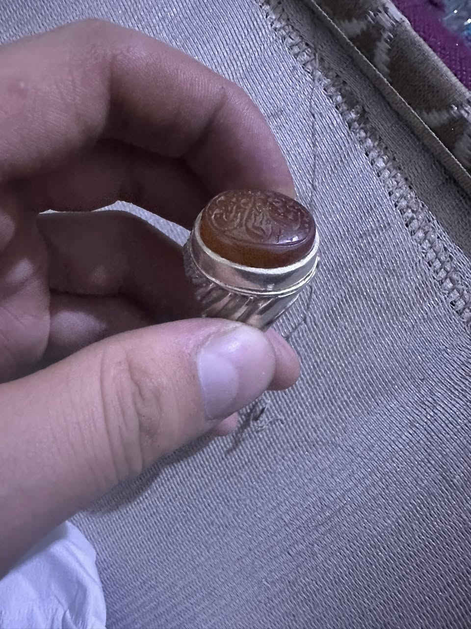 عقيق قديم للبيع سعر150 الف ***********بغداد مدينة الصدر
