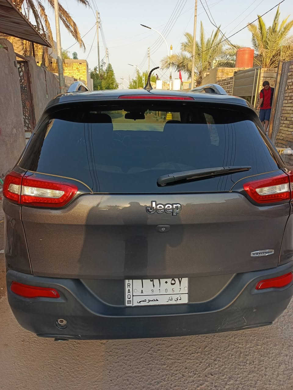 سياره جيب بزون مديل 2018
ماشي 96 نظيفه حداديه تخم داير دواخل جلد 
حادث جاملغ وبنيد بس 
السعر 115 قفل مكاني ناصريه سوق السيوخ 

***********
