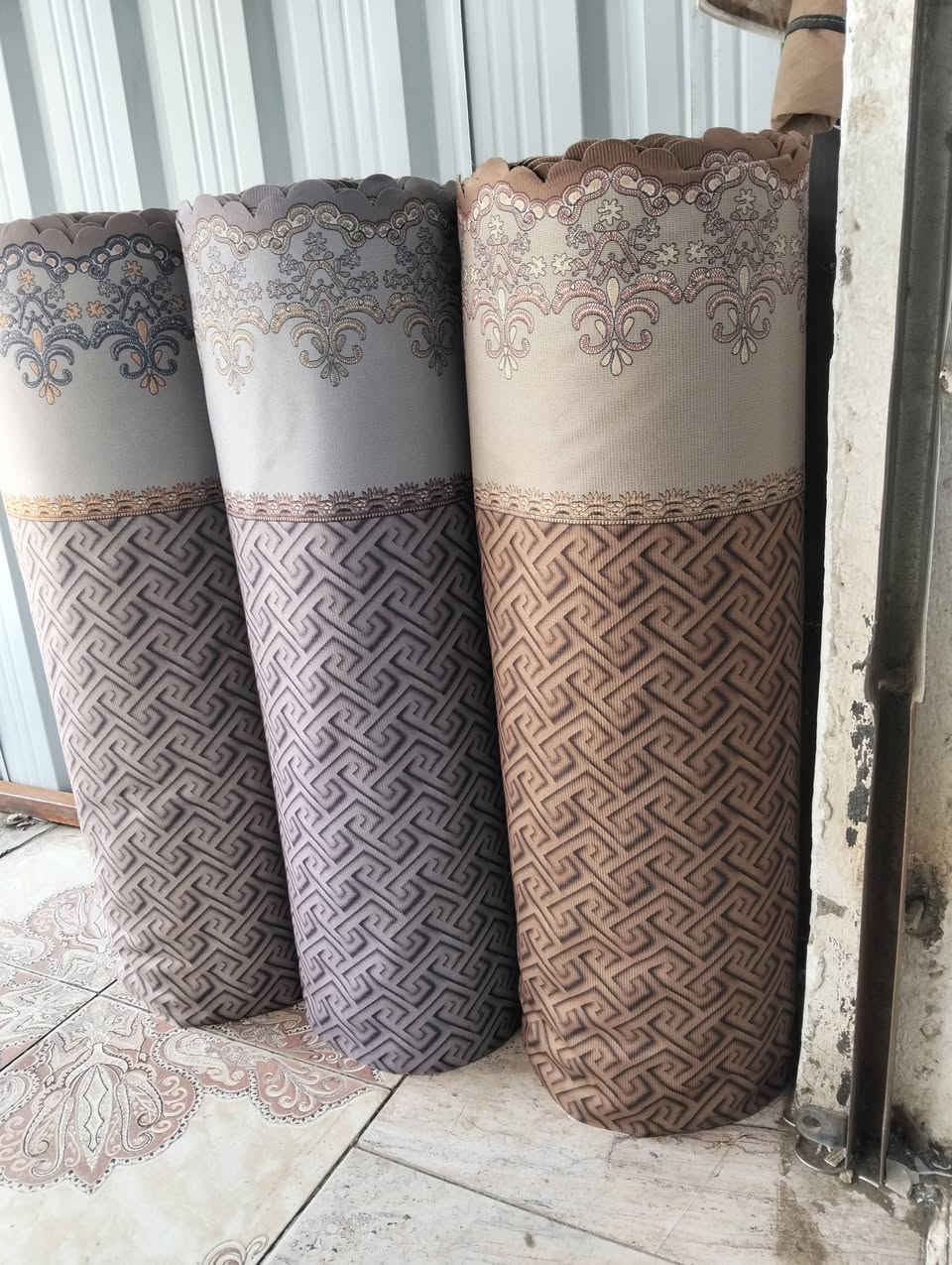 مفرش تخم ابو النزلة مقدف سعر المتر الف ( 1000 ) فقط 
العرض محدود والكمية محدودة 
سارعوا بالحجز 🏃🏃✈️
العنوان التحرير دور الجاهزة مقابيل محل كرزات حمودي يوجد توصيل ***********
