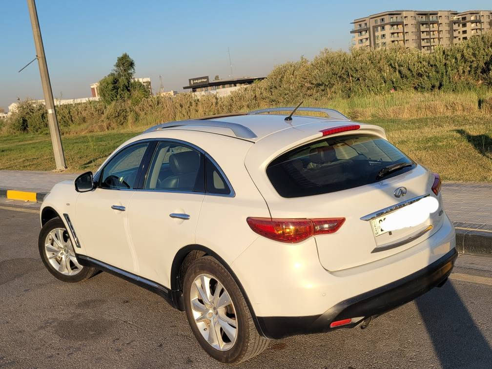 ﷽

‏INFINITI FX35 2012

أنفنيتي FX35 موديل 2012

فول مواصفات

--------------------------------------

مكان🌆:بغداد                 

تليفون☎️: ***********

--------------------------------------

محرك V6 سته سلندر 3.5

  محرك جديد طابوكة 

بدون صوت بدون صرف بدون خلل بشرط فحص

--------------------------------------

سيارة بيها فقط بارد بدون صبغ  مثل مموضح بالسونار 

--------------------------------------

مواصفات

{{ بصمة - سلايت - ستيرن كهرباء  - شاشة - كشنات جلد - كشنات تتفيئة و تبريد - كشنات كهرباء - فورميكا - تبريد مركزي - كاميرات - بلاجكتور - ڤوليوم - تحديد سرعة - بعد }}

--------------------------------------
تخم تاير جديد

سنوية و رقم جديد سنوي بأسمي تحويل 
غرامة بشرط والهزمة بعدها منافذة

*********** بغداد, العراق
