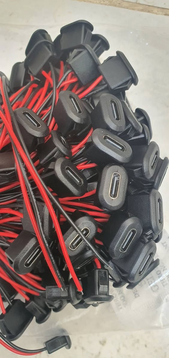 سلام علیکم ...منفذ تايب سي..socket type c..جيس بيها ١٠٠قطة سعرها ٧٥الف بدون توصيل..


**إذا كنت صاحب هذا الإعلان وتريد حذفه لأي سبب، رجاءا أرسل رسالة إلى الدعم الفني**