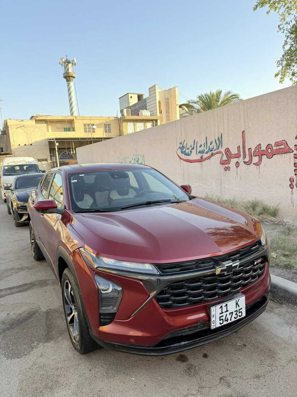 شوفرليت تراكسR/S 2024  رقم بغداد حره سنويه وهزه وأرقام جديده بأسمي
( سعرها 14 مليون و 900 الف ماكو هيج سعر  )
سياره حلوه ماشيه 29mi مواصفاتها  شاشه جبيره رادار تشغيل عن بعد بعد هواي بيها مواصفات 
محركها 1.2 تيربو  كير و تبريد ثلج  و صدر وكهربائيات بحاله وكاله نضيفات 
وارد امريكي حادثها بنيد وبدايه قماره. طخه ب باب  صور حادثها 👇 + صبغ عام  بس خارج
(KL77LGE27RC018433 ) رقم شاصي  
 ✋ مكفوله لغد شاصي وكص وعيب شرعي . 
سياره بلاديه بدون تبديل  كلها عد بنيد مبدل اصلي بس 
ملاحضه !! بعض صبغ يراد إعادته بس  وعندي الها فديوات قبل وبعد تصليح سياره 
سياره جاهز و مرتبه ورزنه ب عافيه على ياخذها 
(سعرها 14 مليون و 900 الف عراقي ابيع 
وهنه اسعارهن فوك 20 مليون ب سوك  
للبيع نقد فقط  اي استفسار 
***********. 📞. شارع فلسطين بغداد
