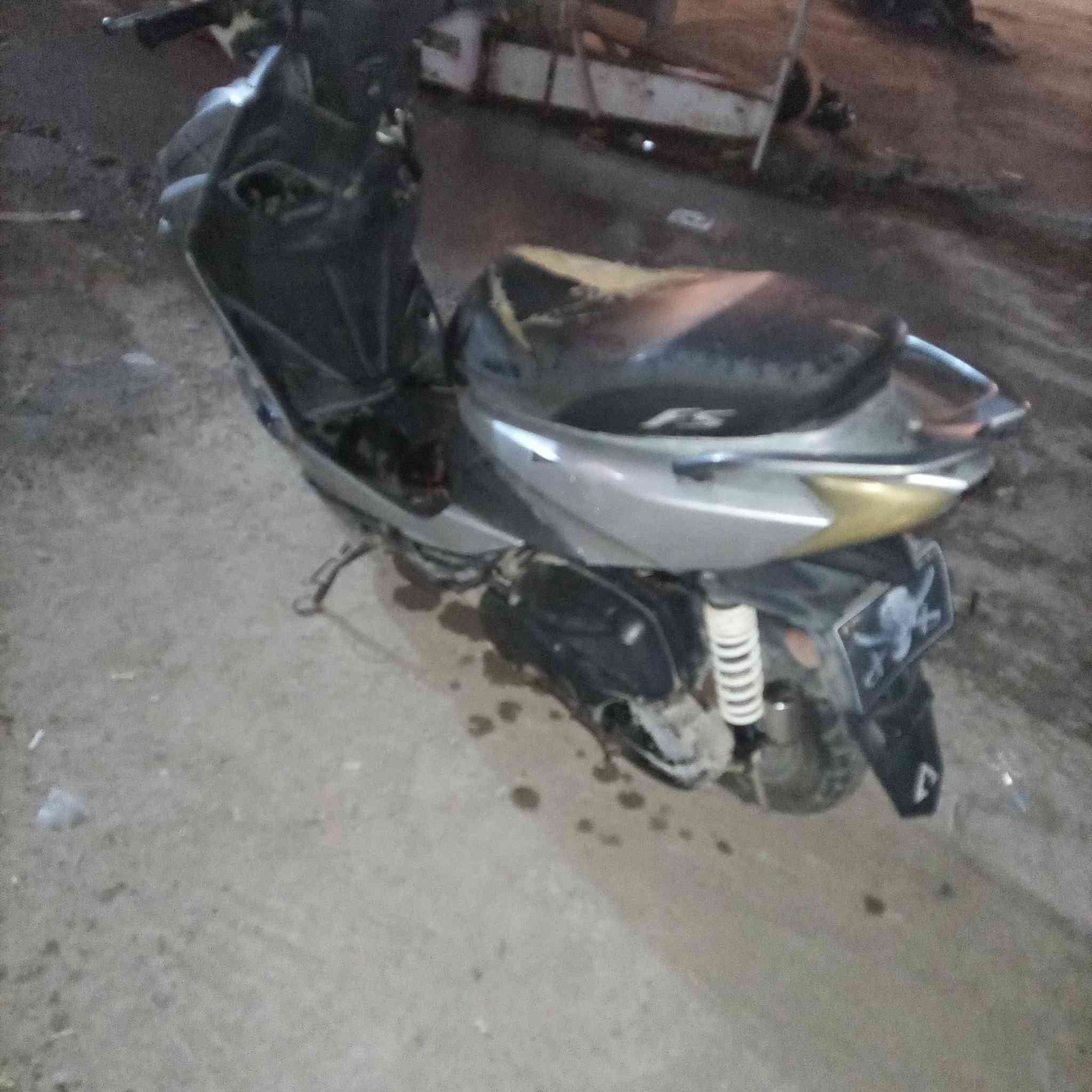 دراجه لبيع مكان مفرك سده رقم ***********سعر 450صالنصه رياضي محرك ماكس شلعه معدر تحفر كاع حفر تشغيل عن بعد بصمه سلف هندر كهربائيات كامله
